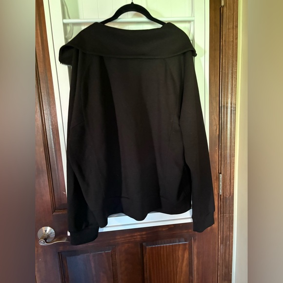 XL Black Sweatsuit in Scuba style material - Picture 6 of 6